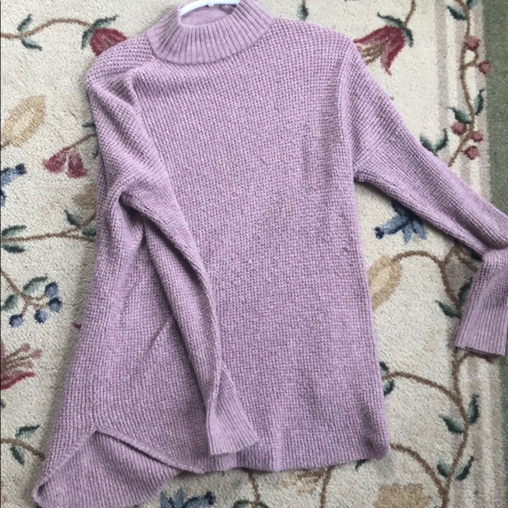 American Eagle Pink Long turtleneck